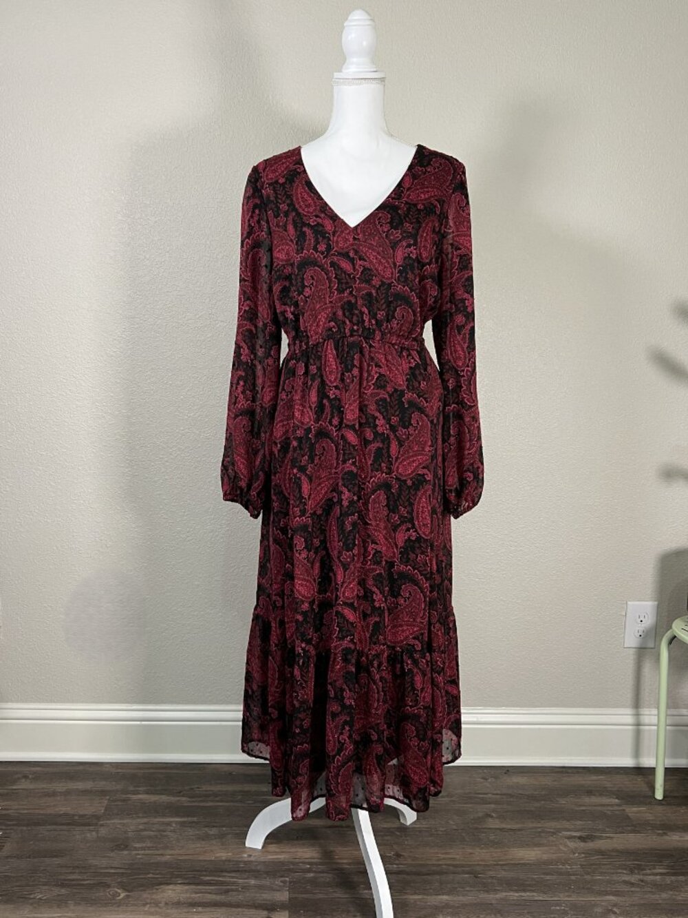Torrid Black Burgundy Paisley Chiffon Midi Dress Scoop Neck Long Sleeve Size 1X